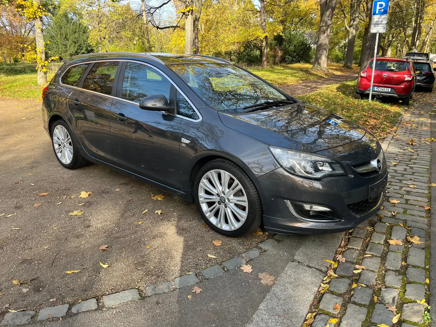 Opel Astra Tourer 1.6 Turbo Sports Tourer Exklusiv Gris - 1