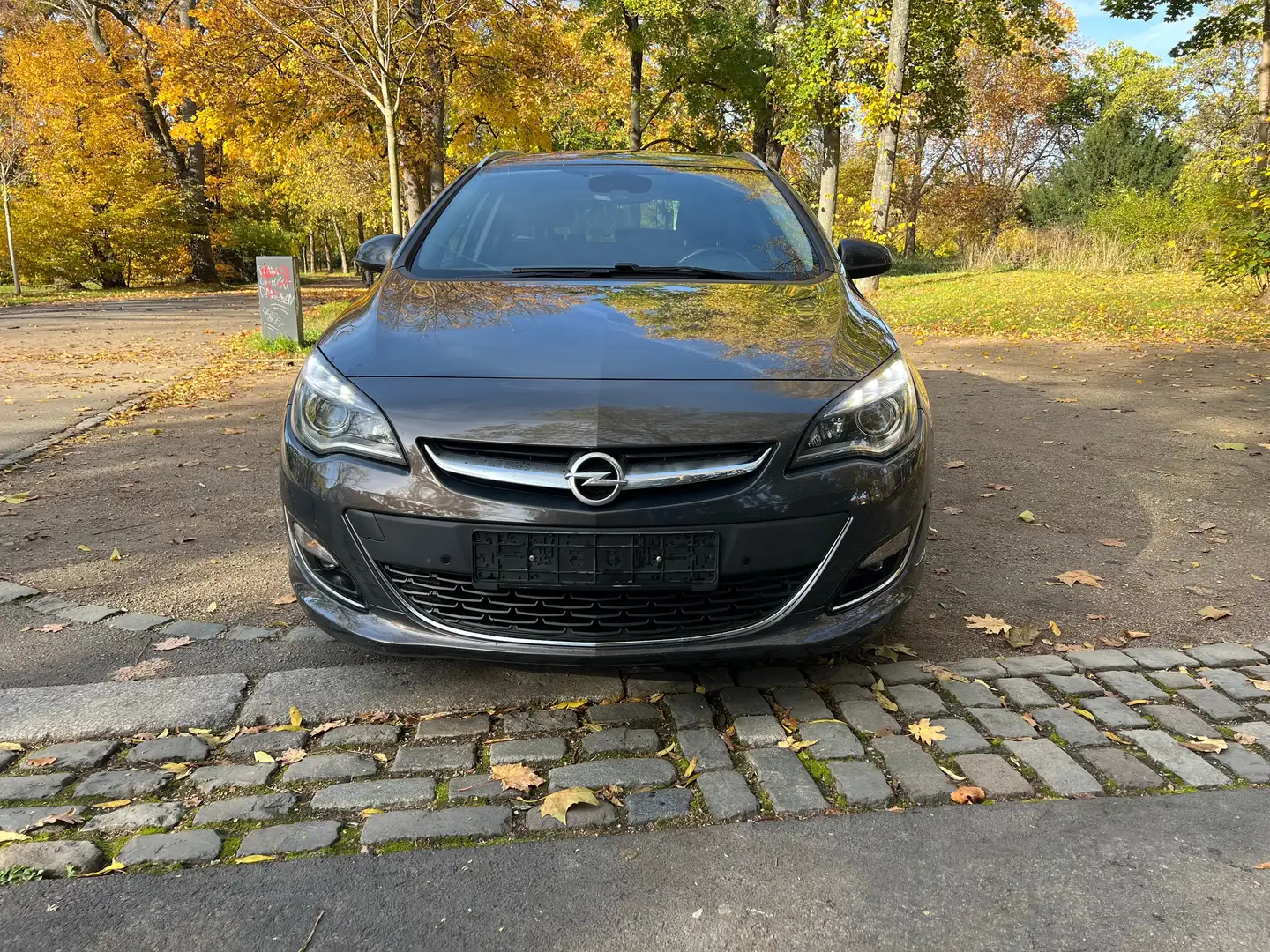 Opel Astra Tourer 1.6 Turbo Sports Tourer Exklusiv Gris - 2