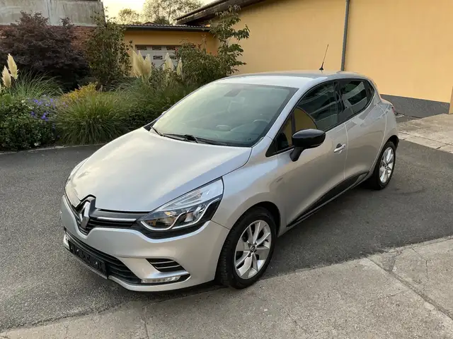 Renault Clio Limited