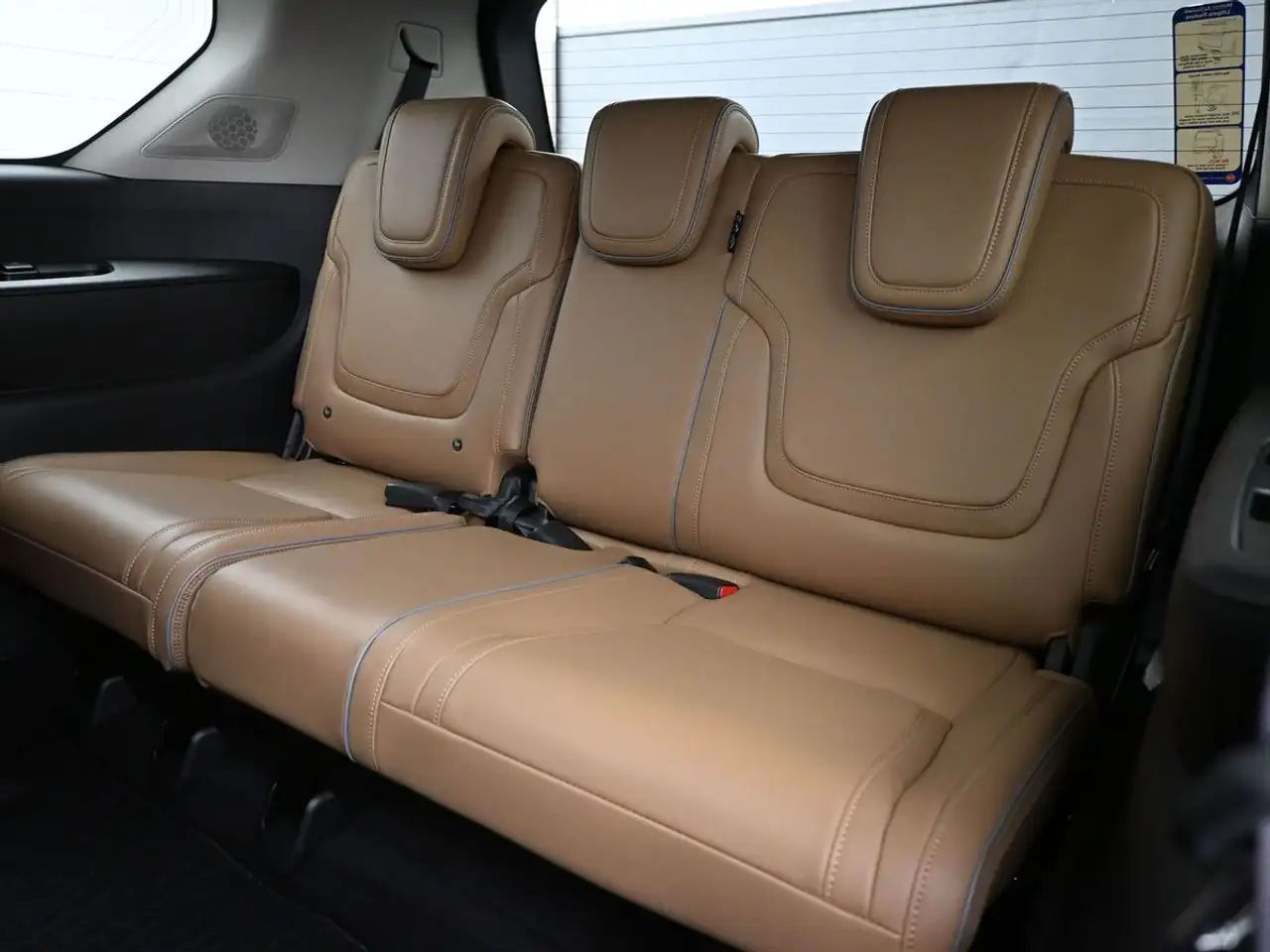 Infiniti QX80 снимка Infiniti QX80