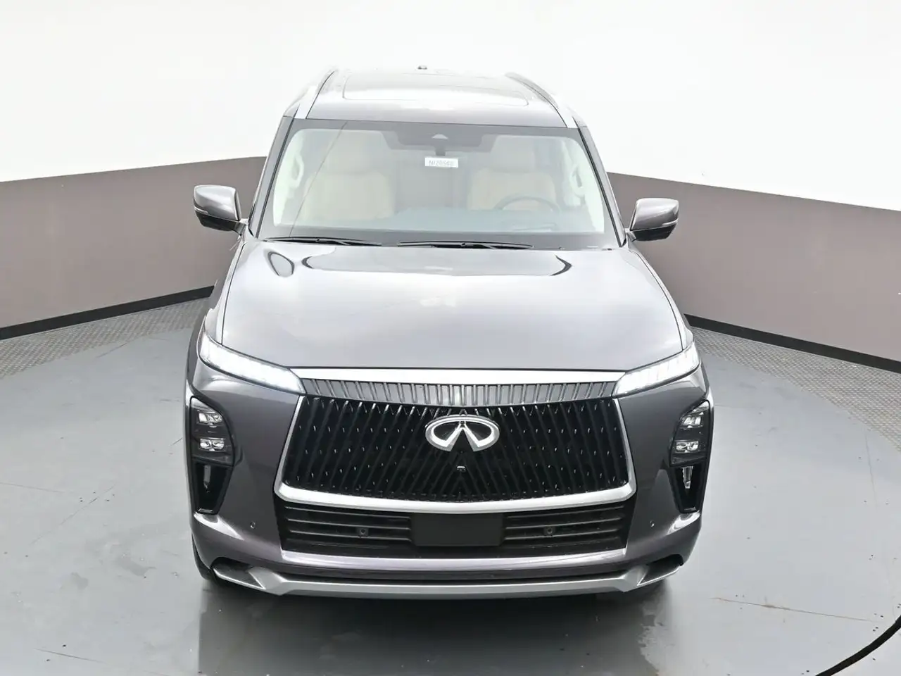 Infiniti QX80 снимка Infiniti QX80