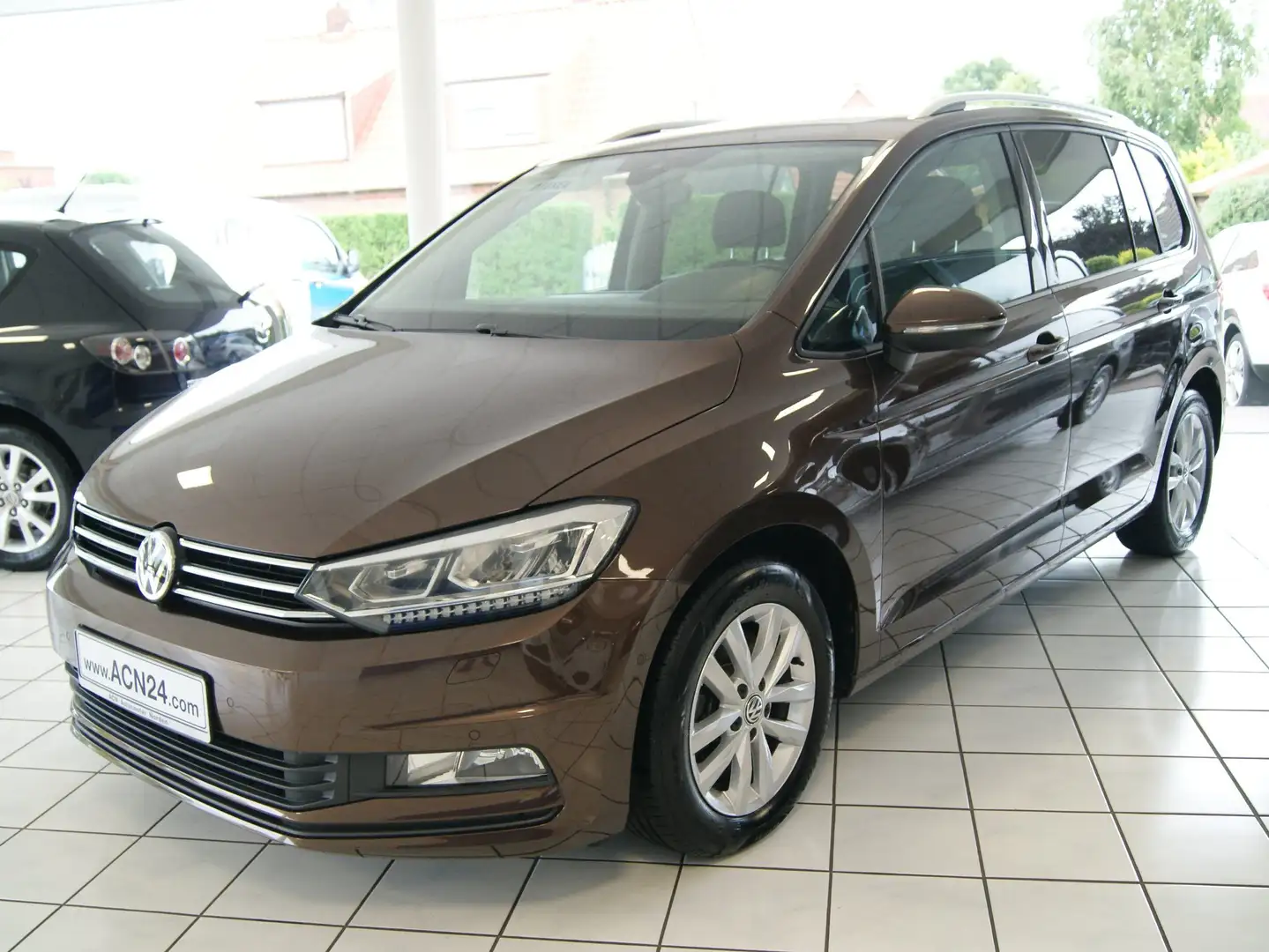 Volkswagen Touran Comfortline Navi/AHK/LED/Panorama Bronzo - 1
