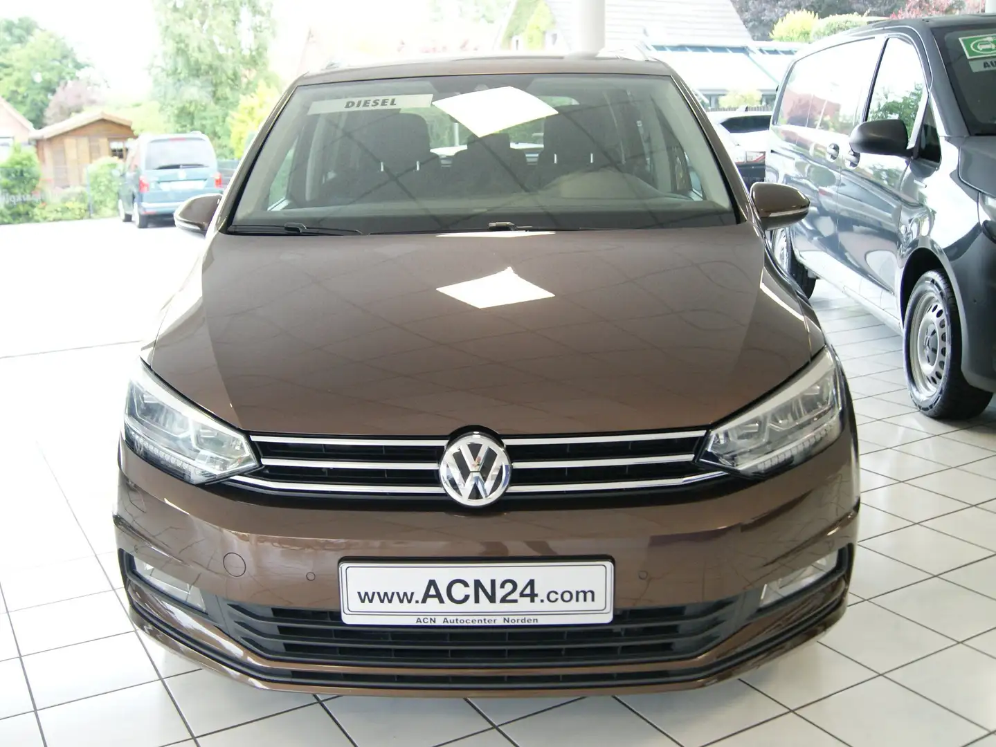 Volkswagen Touran Comfortline Navi/AHK/LED/Panorama Bronzo - 2