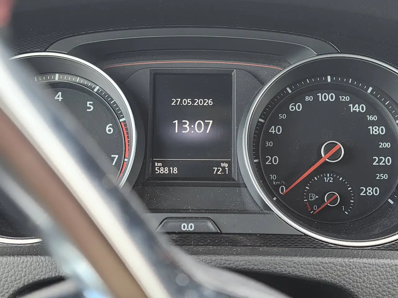 Volkswagen Golf GTI снимка Volkswagen Golf GTI