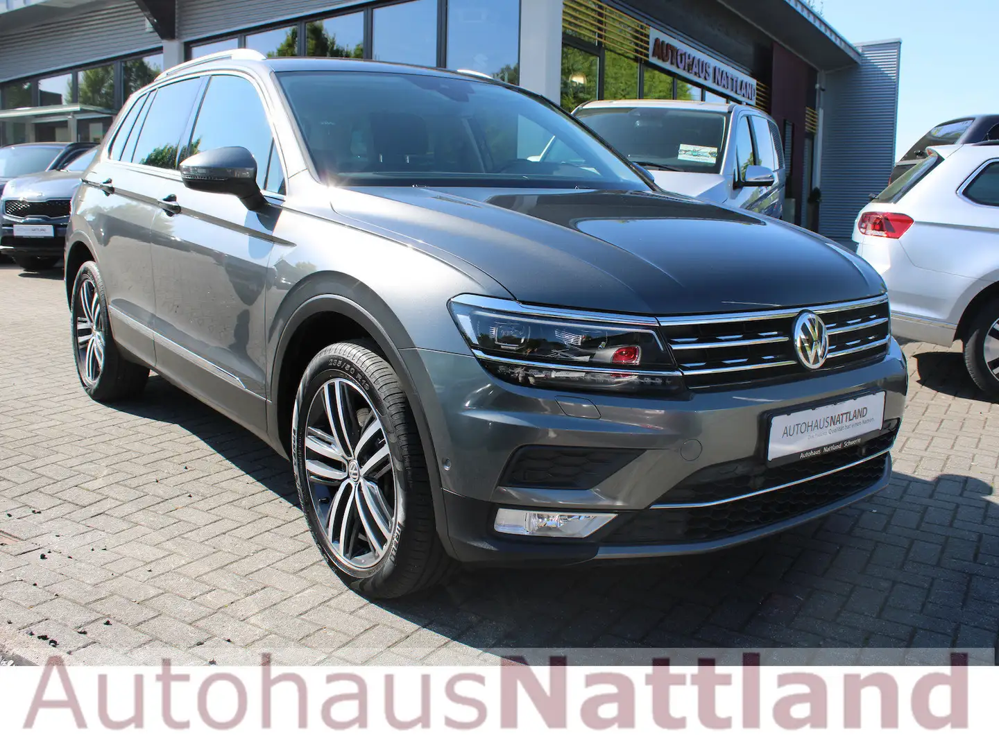 Volkswagen Tiguan Highline BMT 4Motion DSG VC ACC LED 1.Hd. Grigio - 2