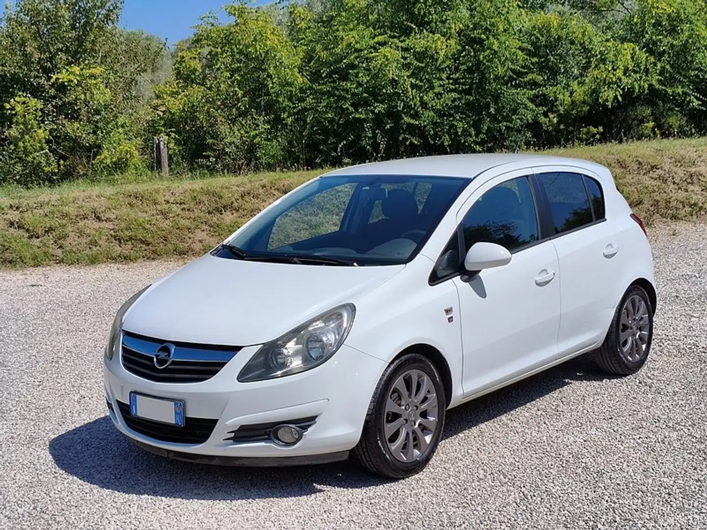 Opel Corsa Corsa 5p 1.2 Edition 85cv Bianco - 1