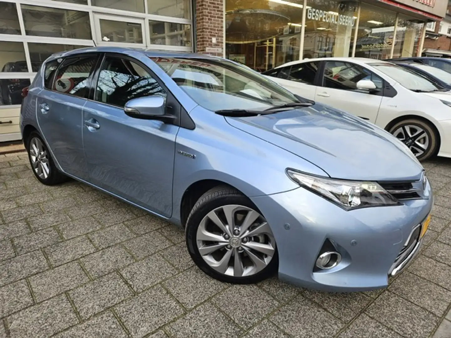Toyota Auris 1.8 Hybrid Executive Navi/Pdc Blauw - 2