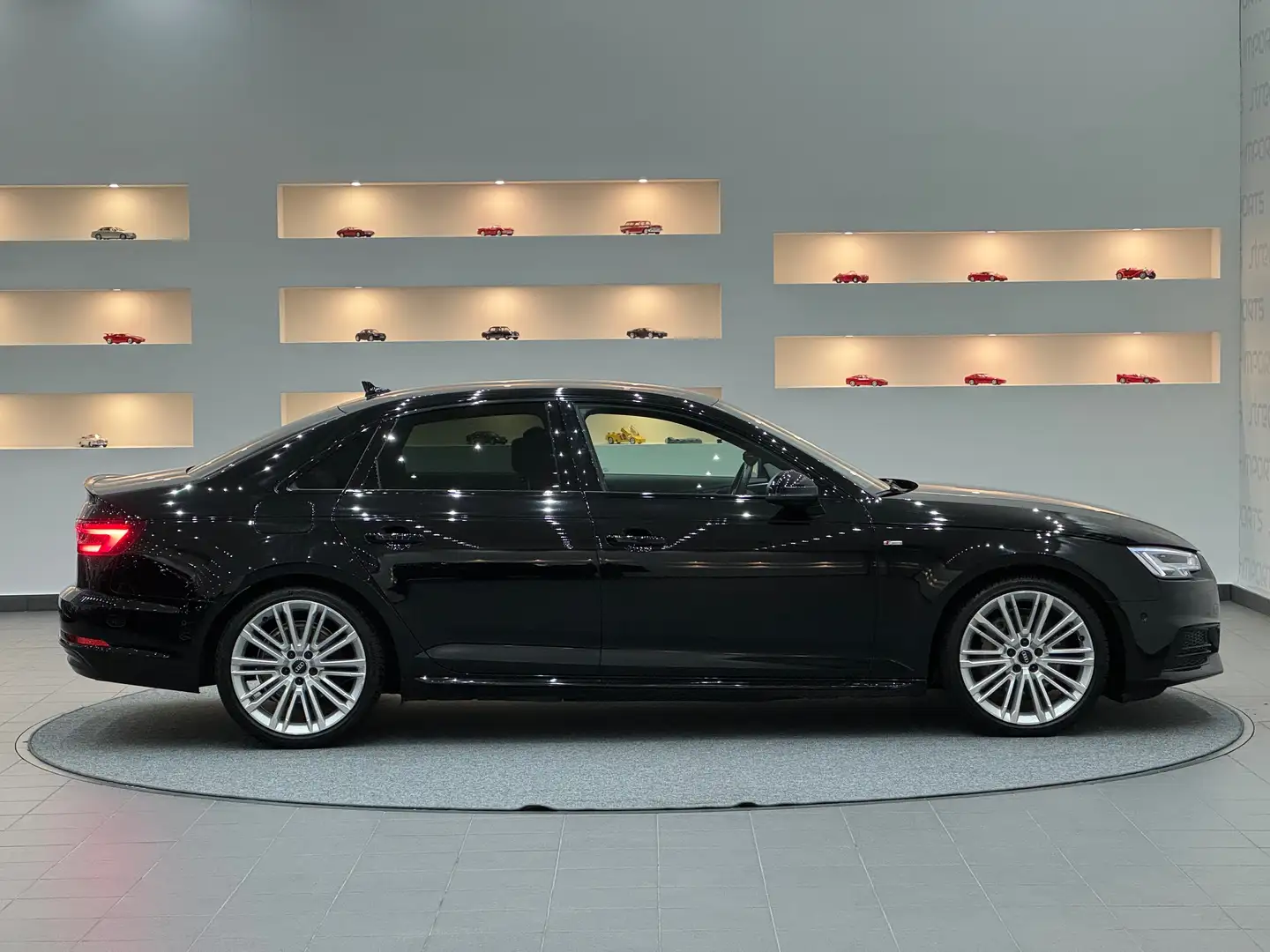 Audi A4 3.0TDI*Black Edition*Bang&Olufsen*VirtualCockpit* Schwarz - 1