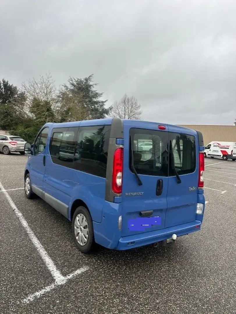 Renault Trafic 2.0 dci 115 cv Bleu - 1