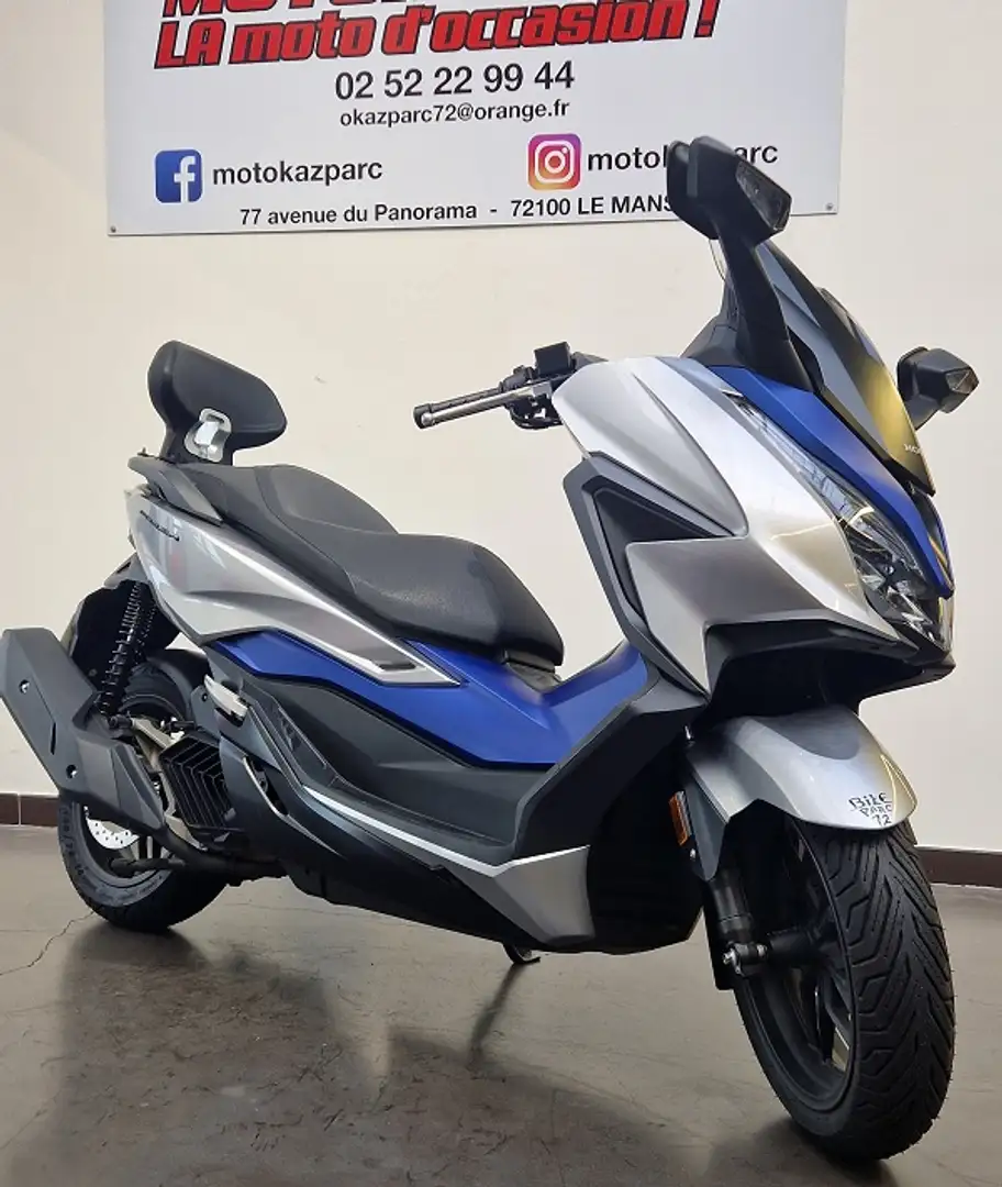 Honda Forza 125 Bleu - 2