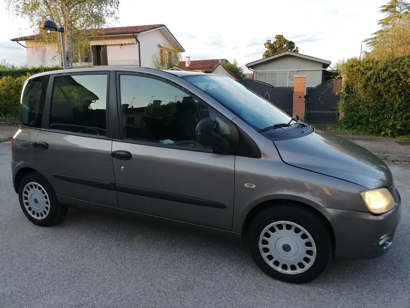 Fiat Multipla Multipla II 2004 1.6 16v natural power Dynamic Oro - 2