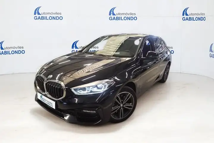 BMW Serie 1 118 i (F40) 2024
