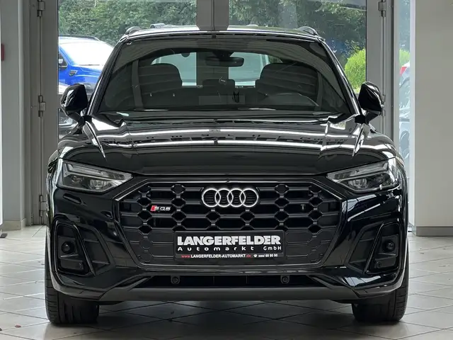 Audi SQ5 view 10