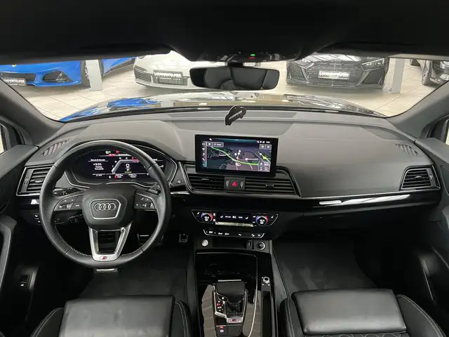 Audi SQ5 view 12