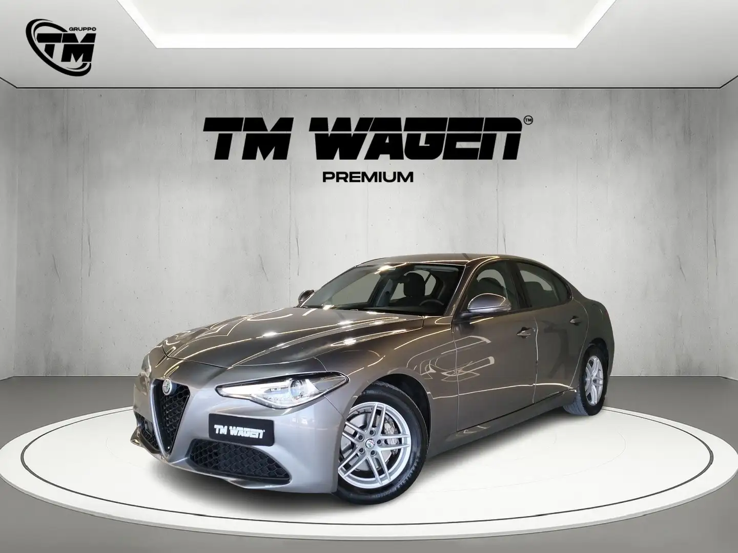 Alfa Romeo Giulia 2.2 t Business 136cv auto Argento - 1