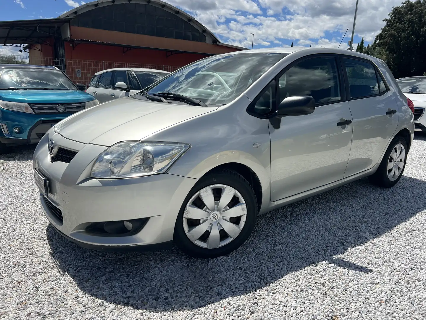 Toyota Auris 5p 2.0 d-4d Sol - 1