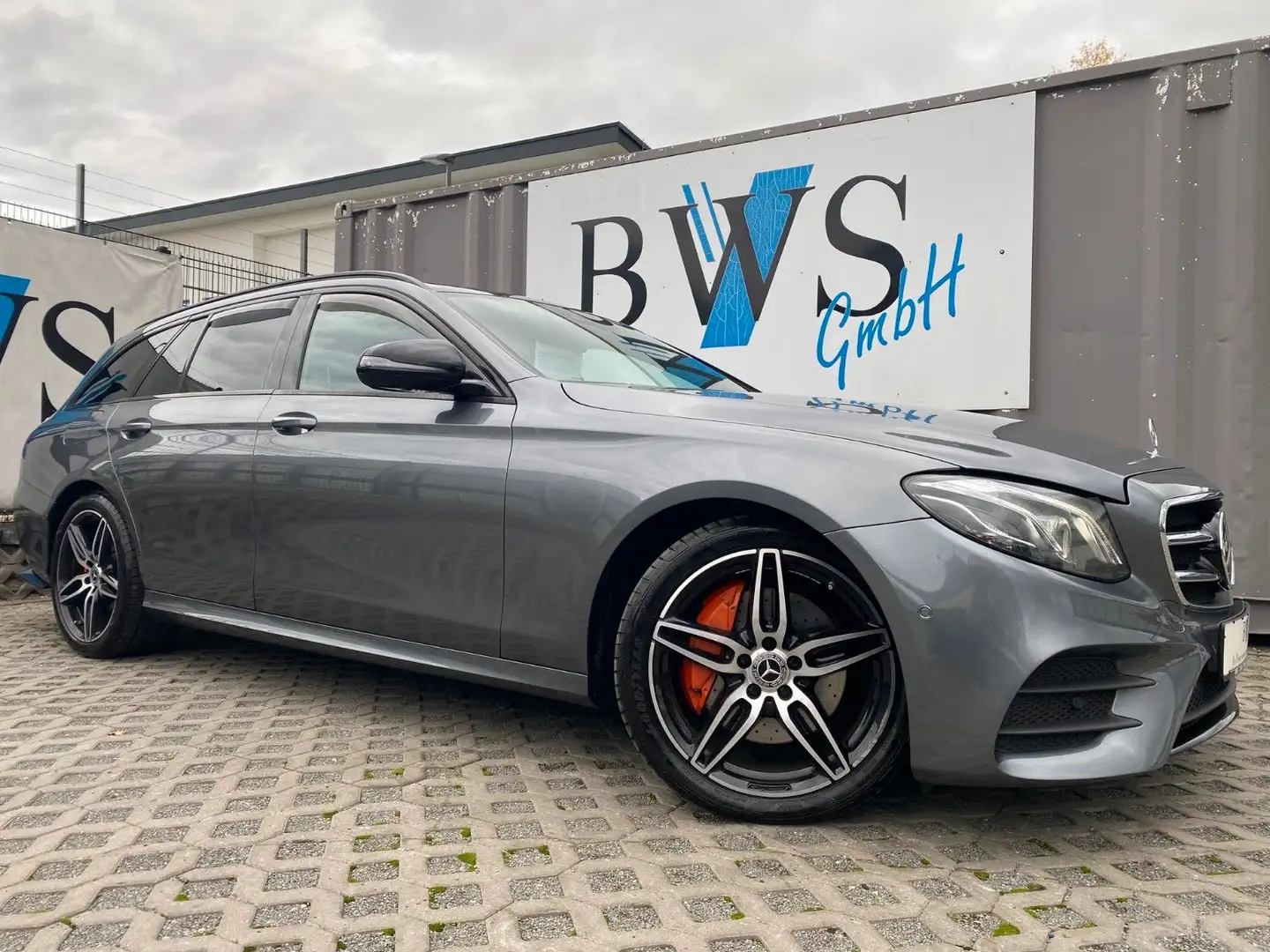 Mercedes-Benz E 220 d T 4M AMG-Line/Pano/Distr/360°/HUD*Sthzg Gris - 1