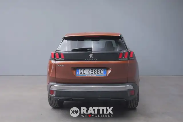 Peugeot 3008 view 5