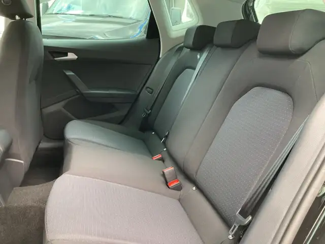 SEAT Arona view 11