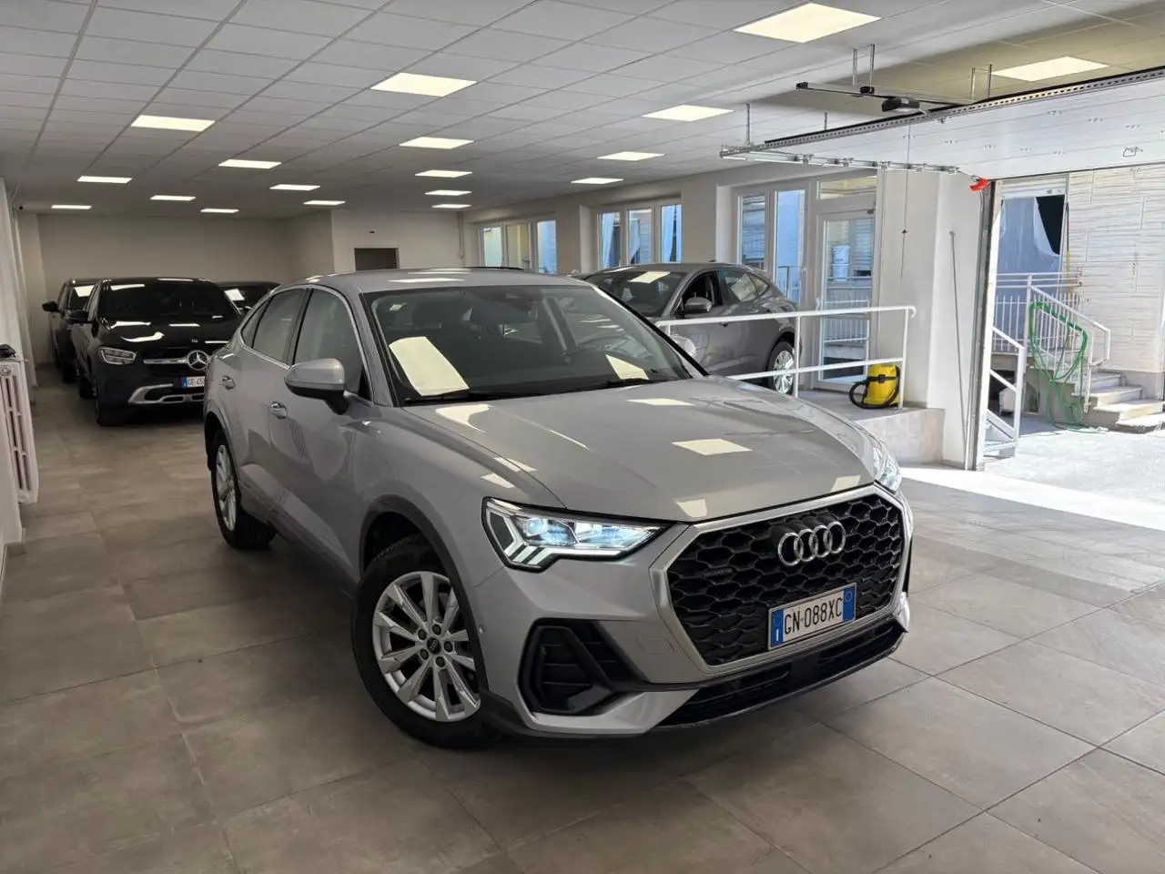 Audi Q3 SPB 35 TDI quattro S tronic Business Plus, миниатюра 3