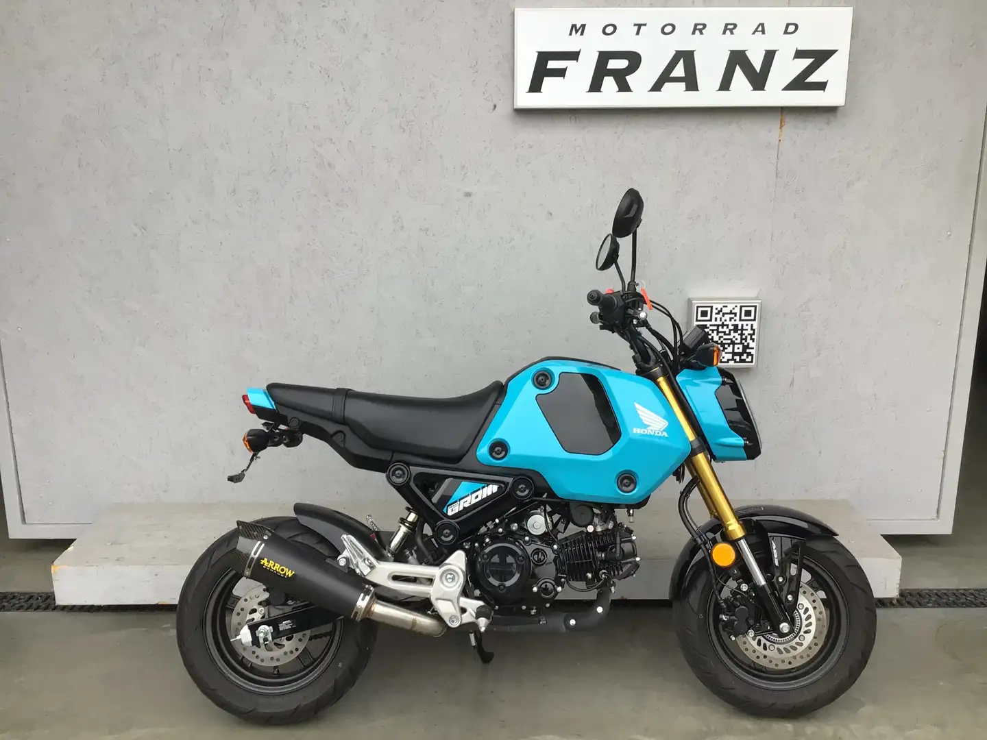 Honda MSX 125 mit Arrow-Auspuff & kurzem Kennzeichenhalter ! ! ! Blau - 1