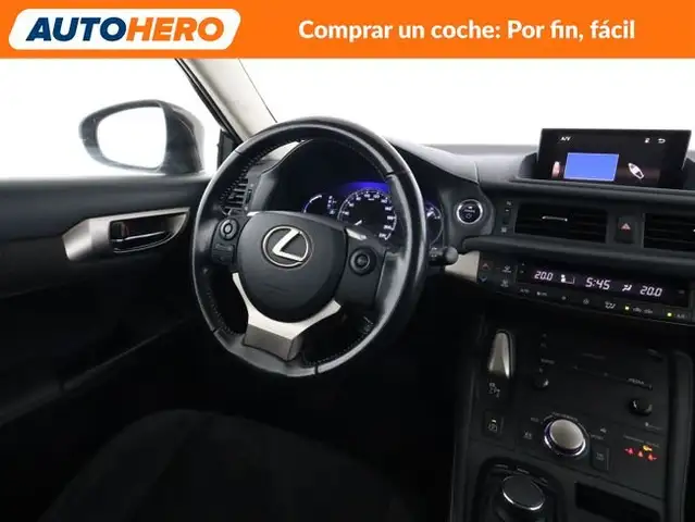 Lexus CT view 14