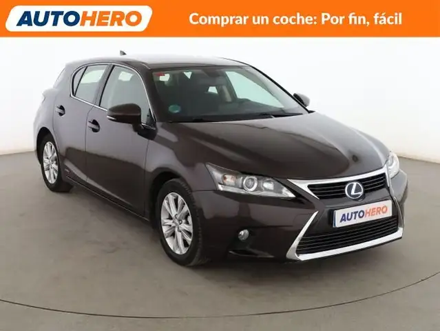 Lexus CT view 8
