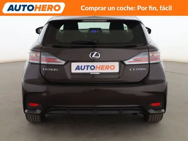 Lexus CT view 5