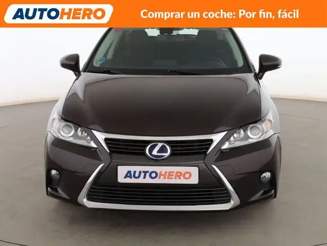 Lexus CT view 9