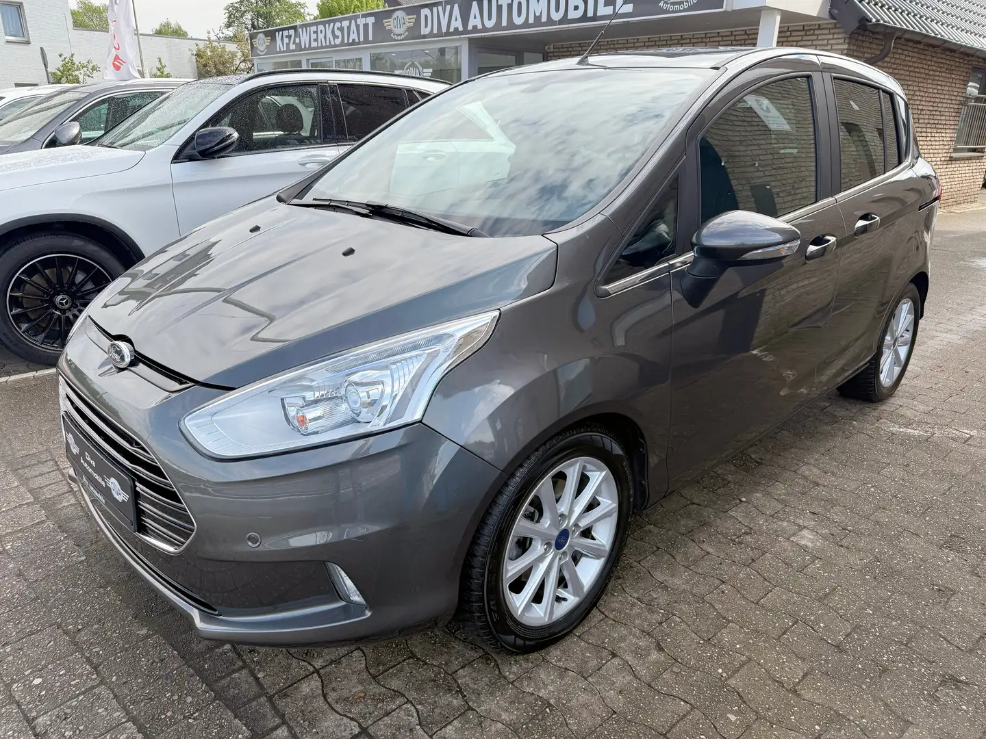 Ford B-Max 1.6 Ti-VCT Titanium 1.Hand, Automatik Grau - 1