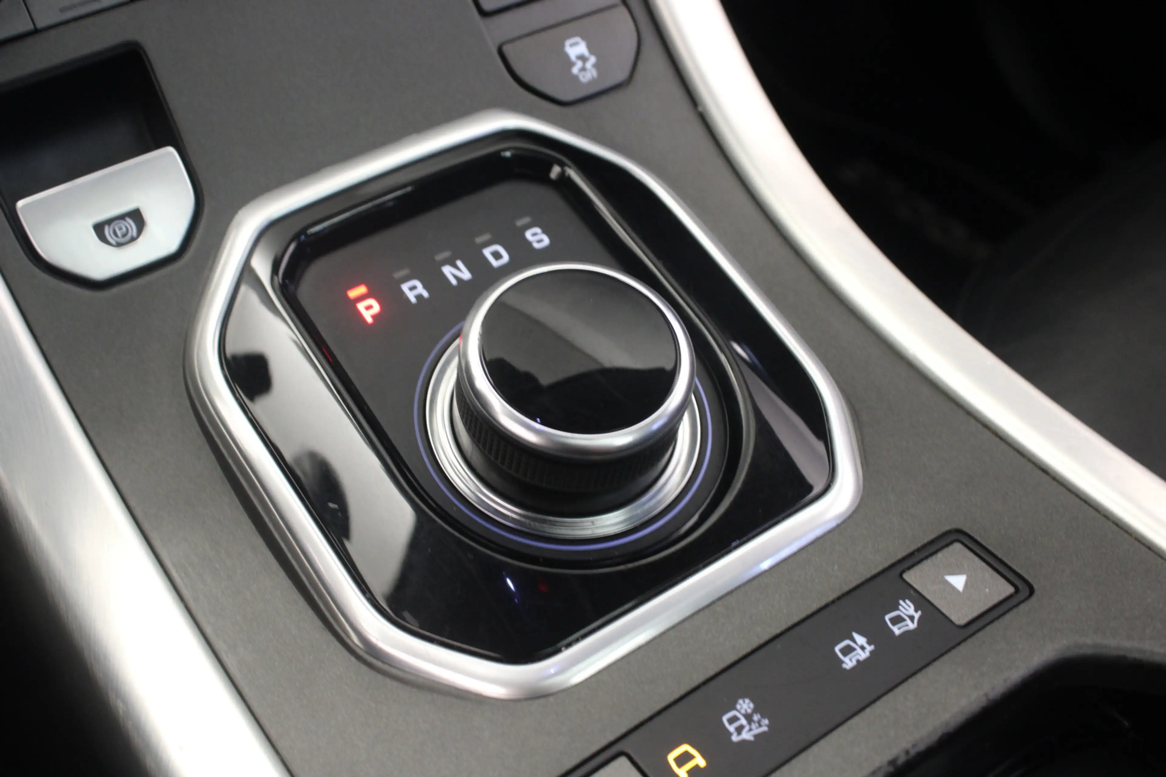 Land Rover Range Rover Evoque 2.0 Si4 HSE Dynamic |Pano| — photo 9
