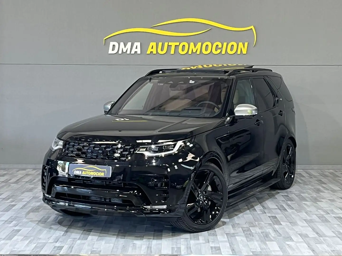 Land Rover Discovery 3.0D 300 cv MHEV AWD Auto R-Dynamic HSE Nero - 1