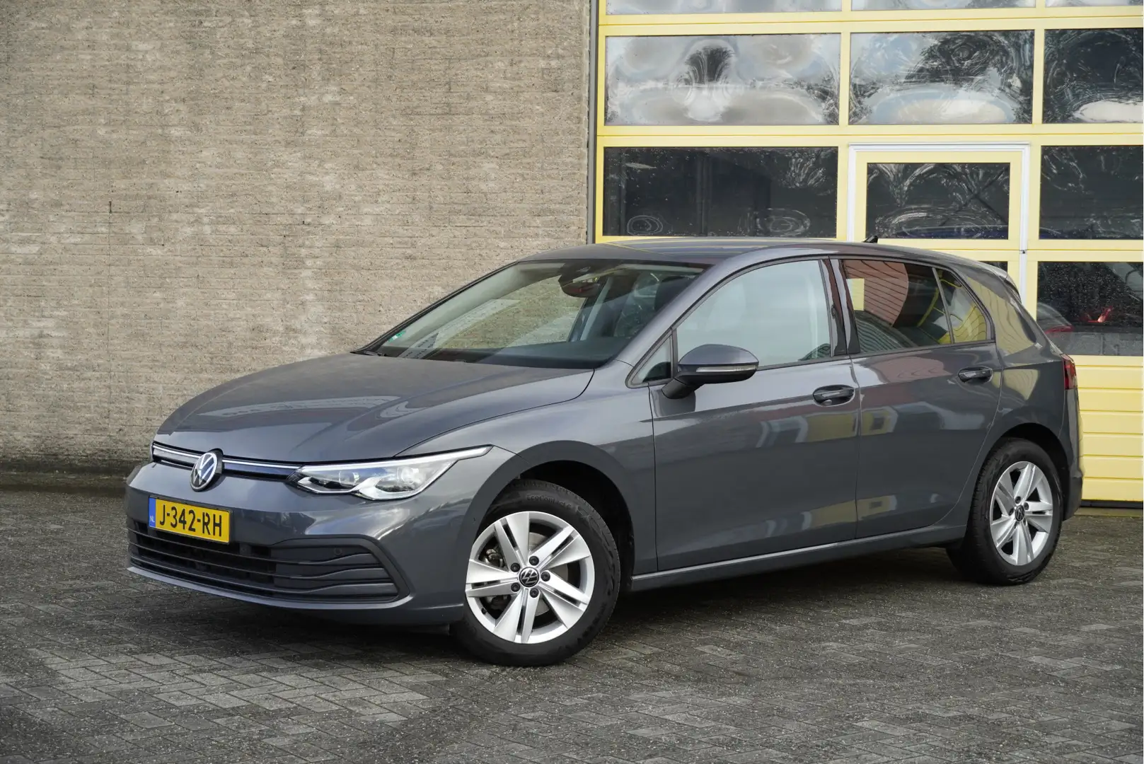 Volkswagen Golf 1.5 TSI 5drs Life Business BJ2020 Lmv 16" | Led V+ Gris - 2