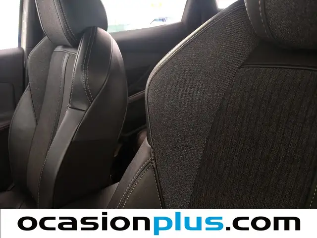 Peugeot 3008 view 8