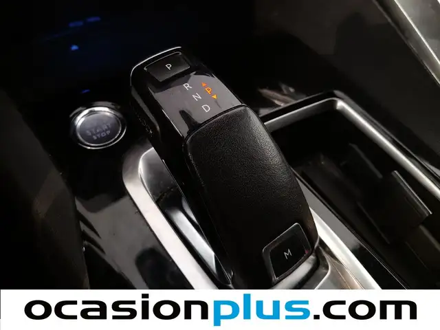 Peugeot 3008 view 6