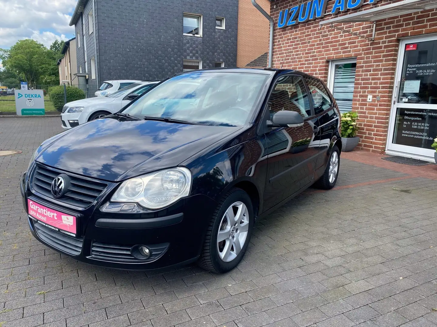 Volkswagen Polo Tour*PDC*GRA*AHK*ALU*erst.89.Tkm*SHZ* Noir - 1