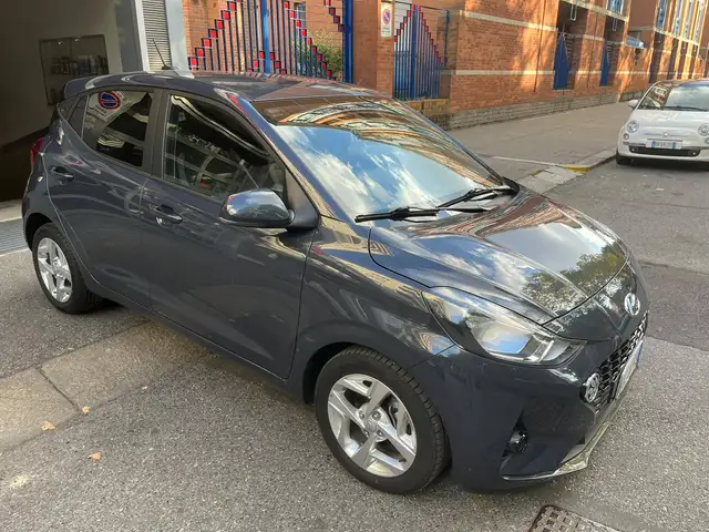 Hyundai i10 i10 1.0 MPI 67 CV TECH CONNECT PACK *PARI AL NUOVO*