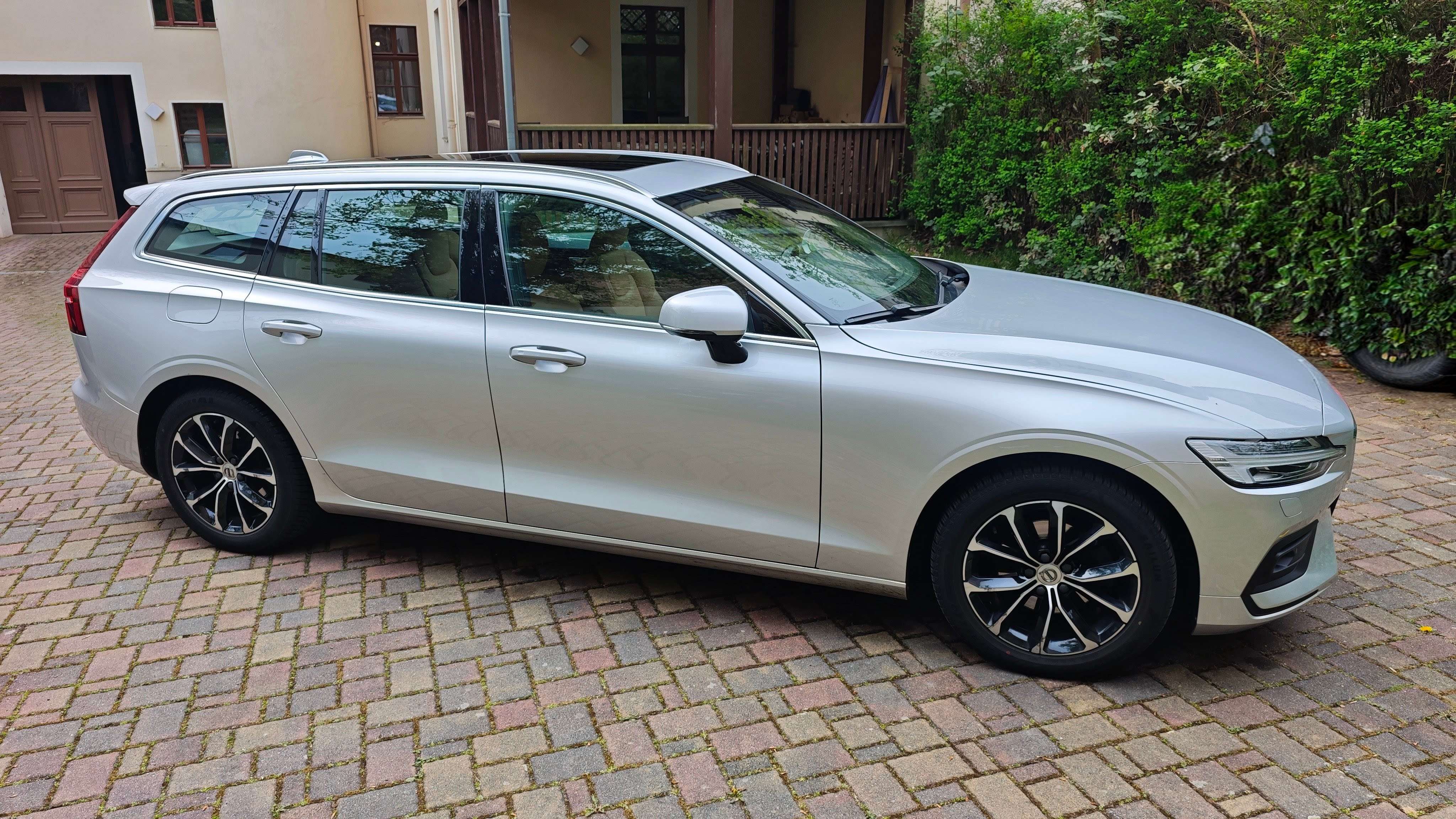 Second hand Volvo V60 2.0