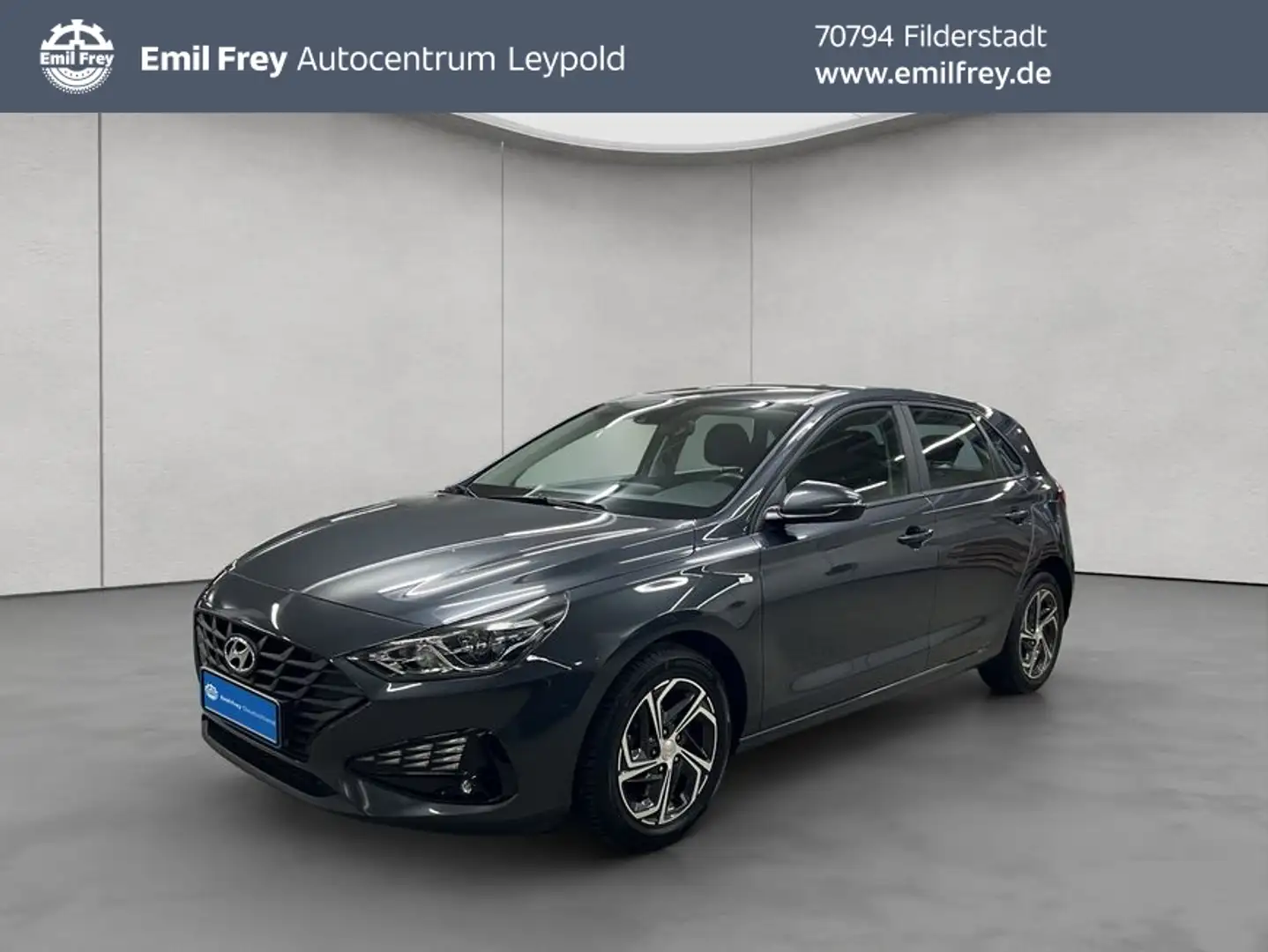 Hyundai i30 1.0 T-GDI Connect & Go Schwarz - 1