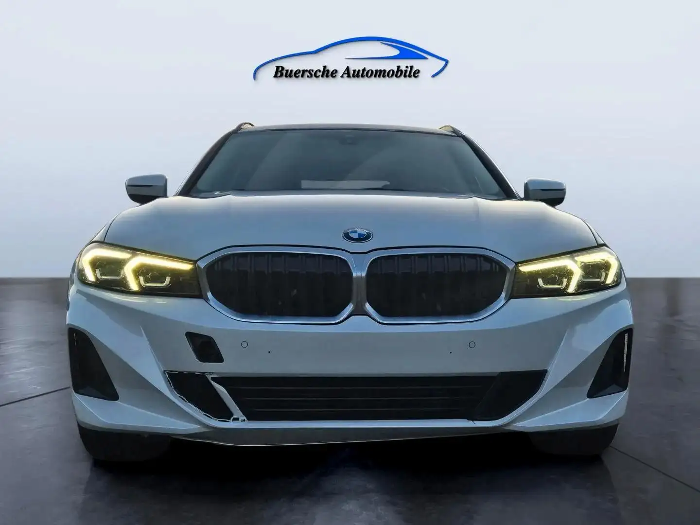 BMW 320 3 Touring 320 d nur 95 Tkm Weiß - 1