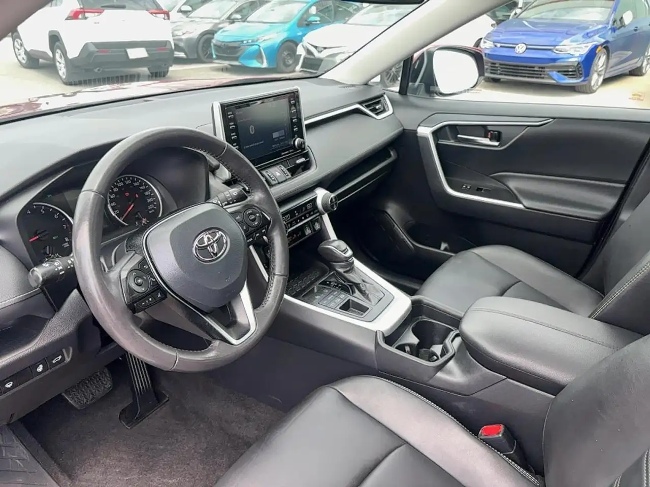 Toyota RAV 4 снимка Toyota RAV 4