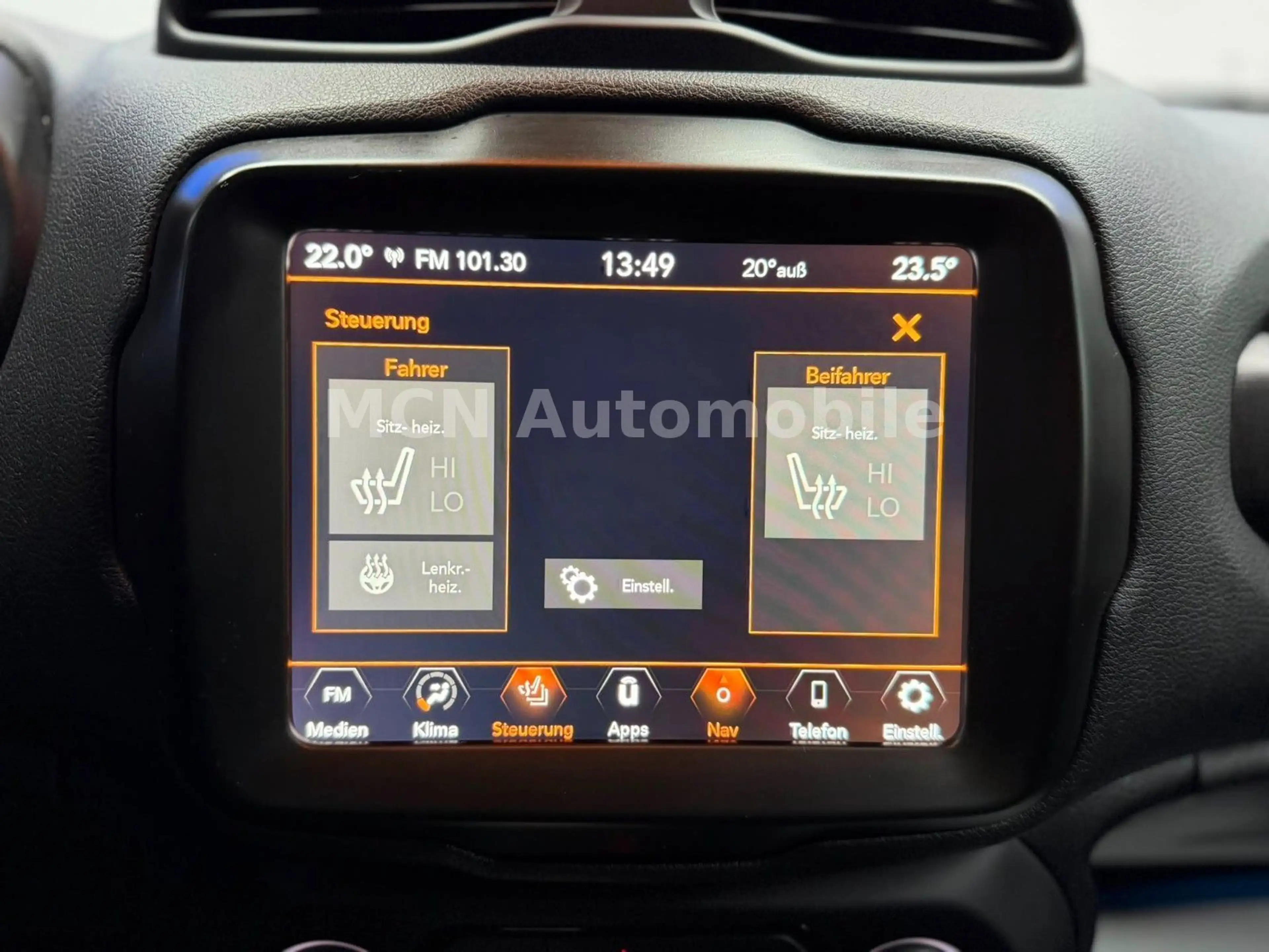 Jeep Renegade Limited FWD Navi/Winterpaket/ — photo 14