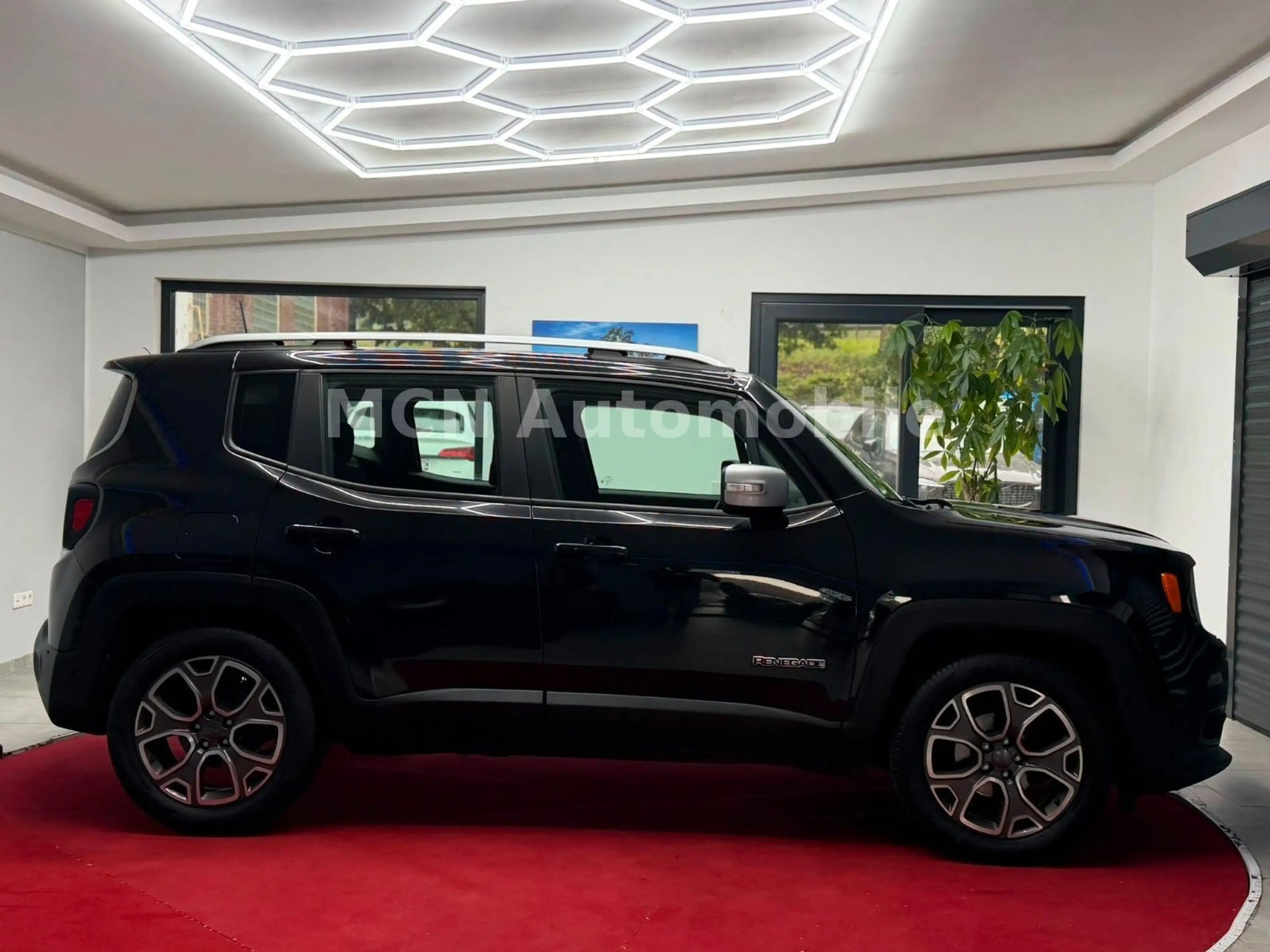 Jeep Renegade Limited FWD Navi/Winterpaket/ — photo 5