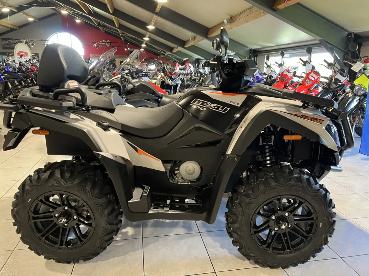 Kymco MXU 700 ABS EPS T3 B Szürke - 1