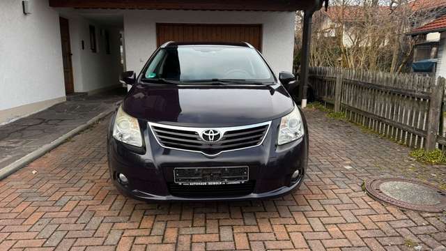 Toyota Avensis Kombi Executive*Tempo*AHK*SHZ*Klima*HU*