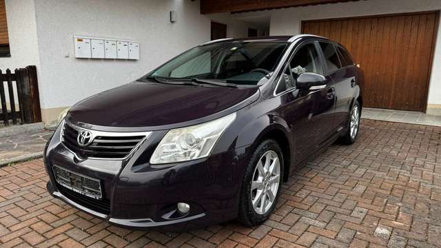 Imagine Toyota Avensis Kombi Executive*Tempo*AHK*SHZ*Klima*HU*