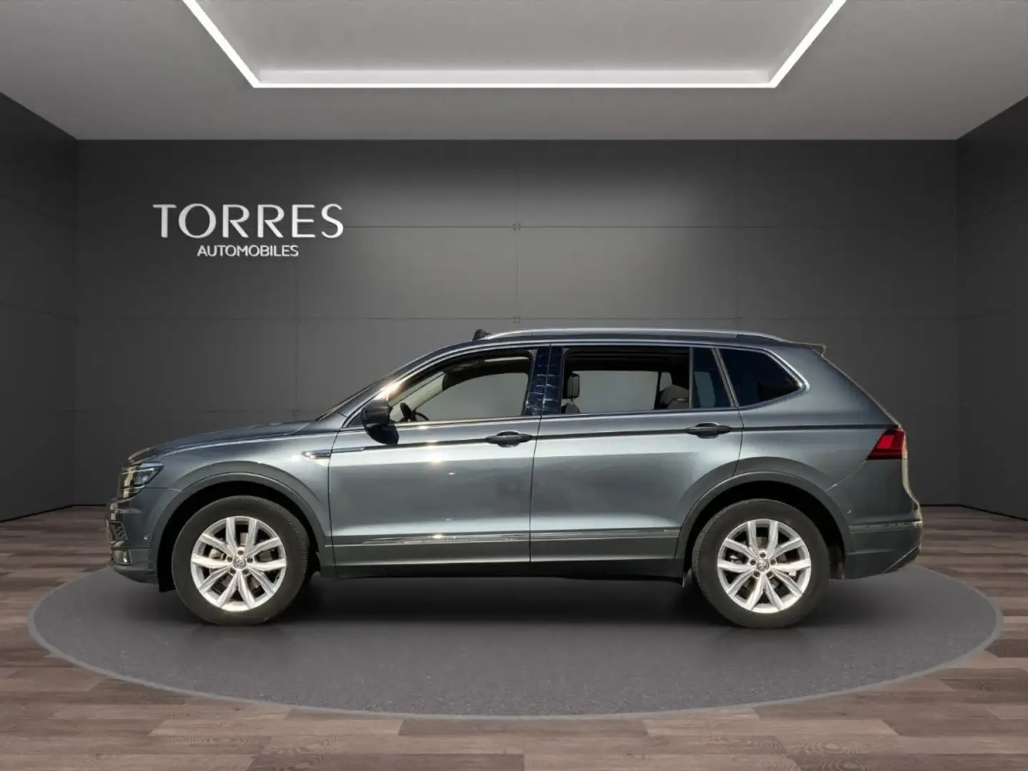 Volkswagen Tiguan ALLSPACE 2.0 TDI 150ch BV6 CARAT Grijs - 1