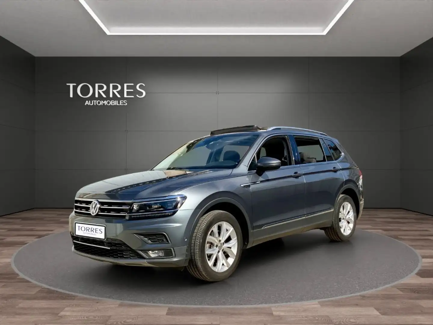 Volkswagen Tiguan ALLSPACE 2.0 TDI 150ch BV6 CARAT Grijs - 2