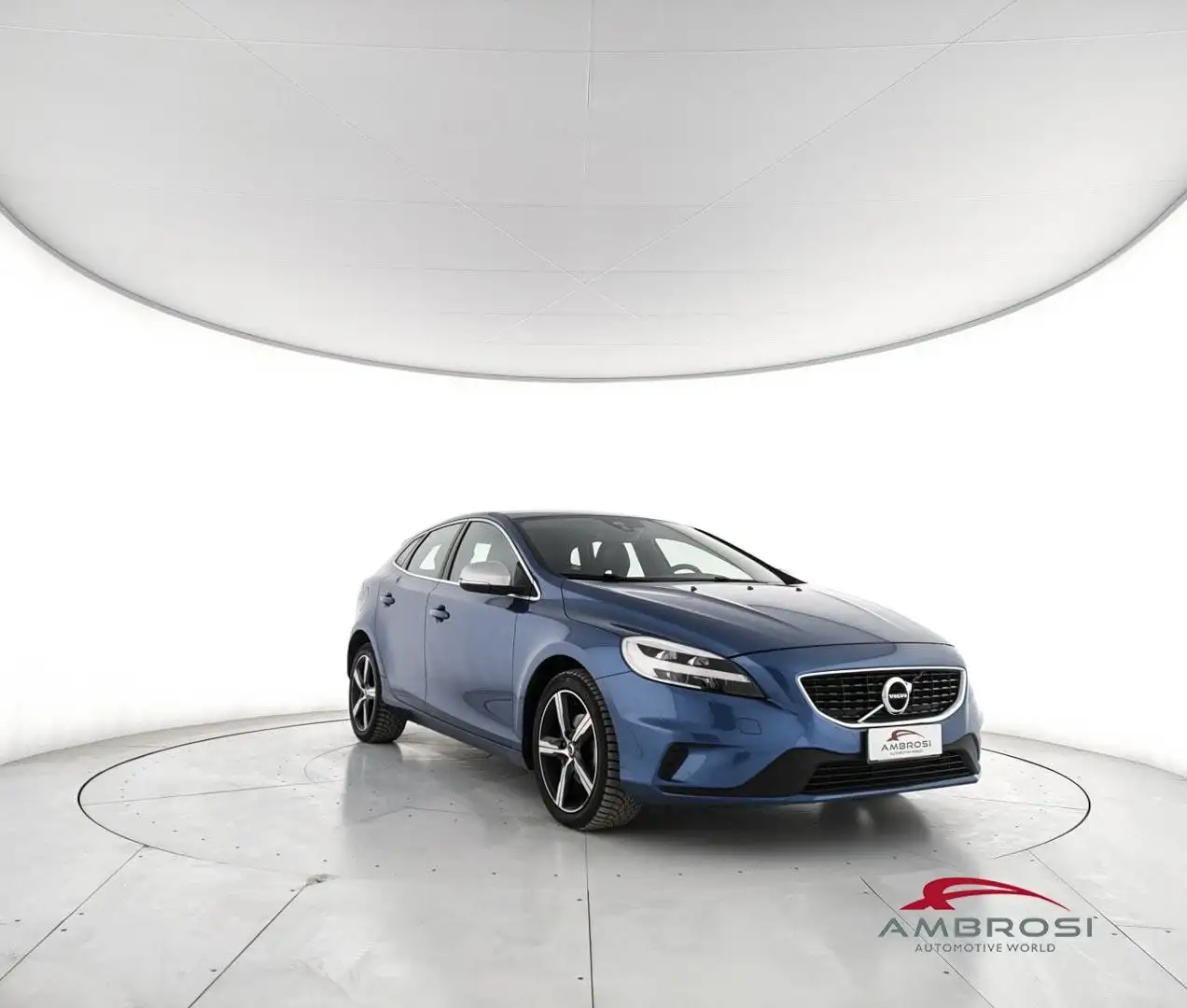 Volvo V40 D2 R-design Blue - 2