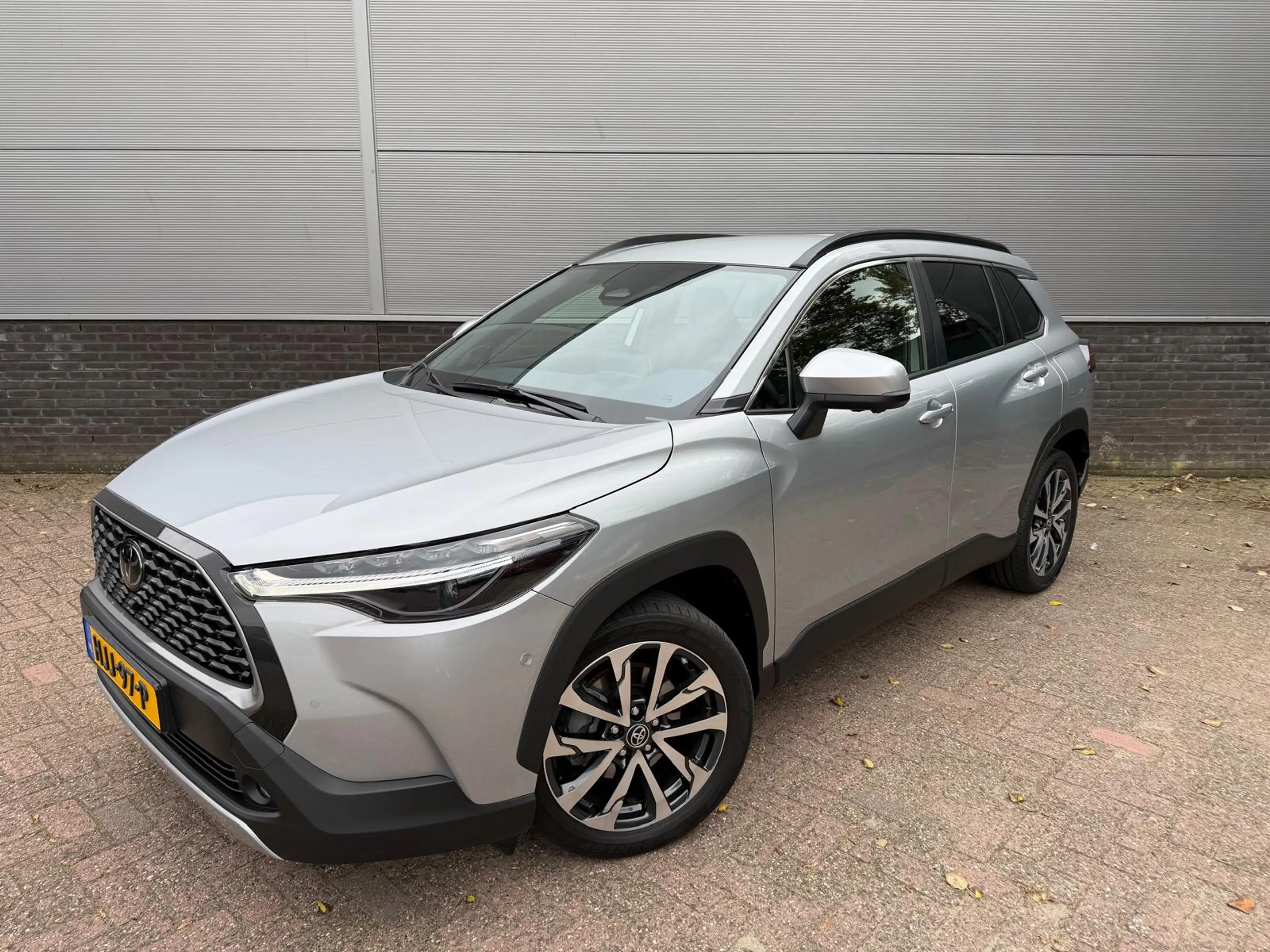 Toyota Corolla Cross Hybrid 200 Executive | Leder | Navigatie | Dodehoe